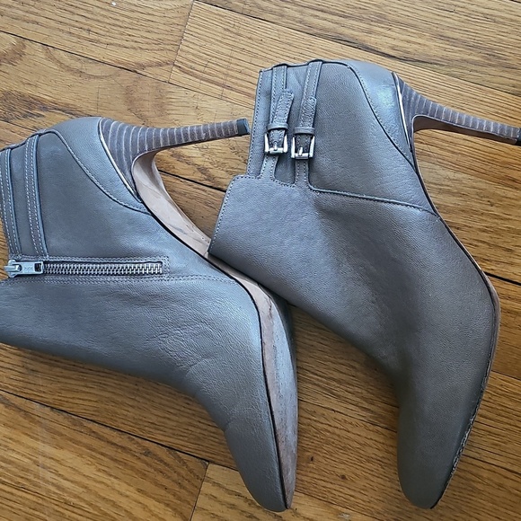 Coach Daphney Heeled Leather Booties Women's Size 9 B - Picture 8 of 10